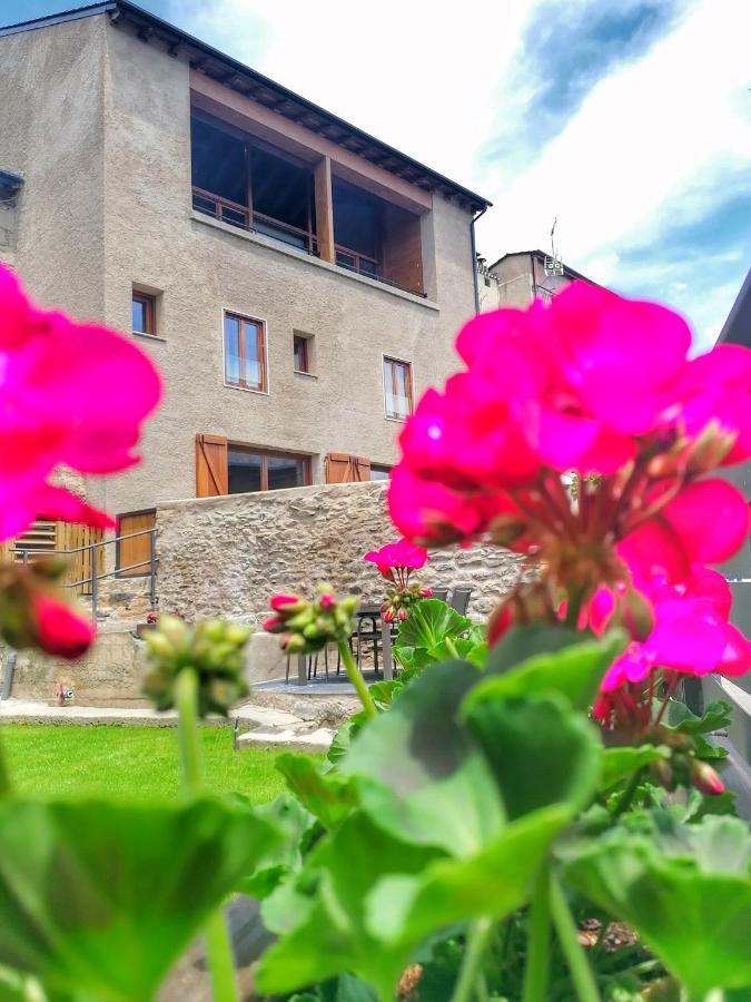 Apartament "El Castell" Casa Rural Cal Rialla Льївія Екстер'єр фото
