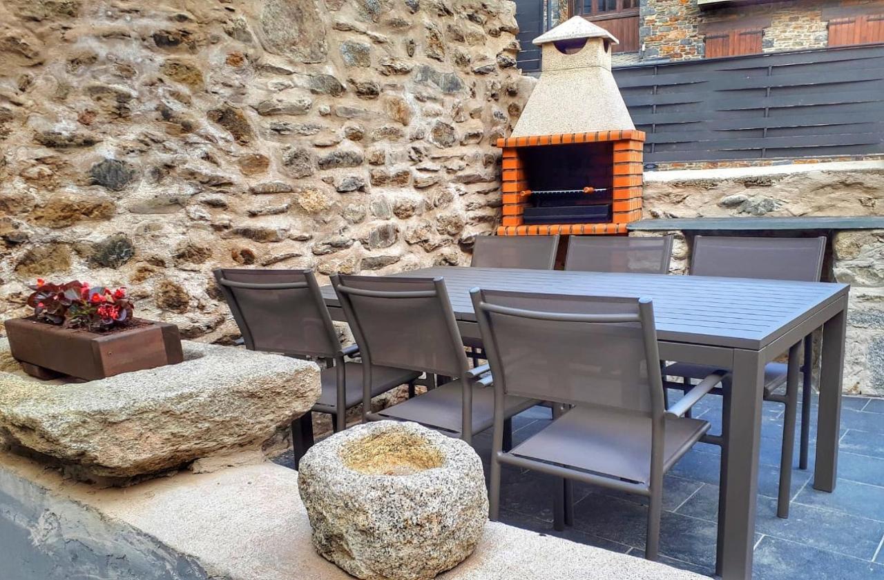 Apartament "El Castell" Casa Rural Cal Rialla Льївія Екстер'єр фото