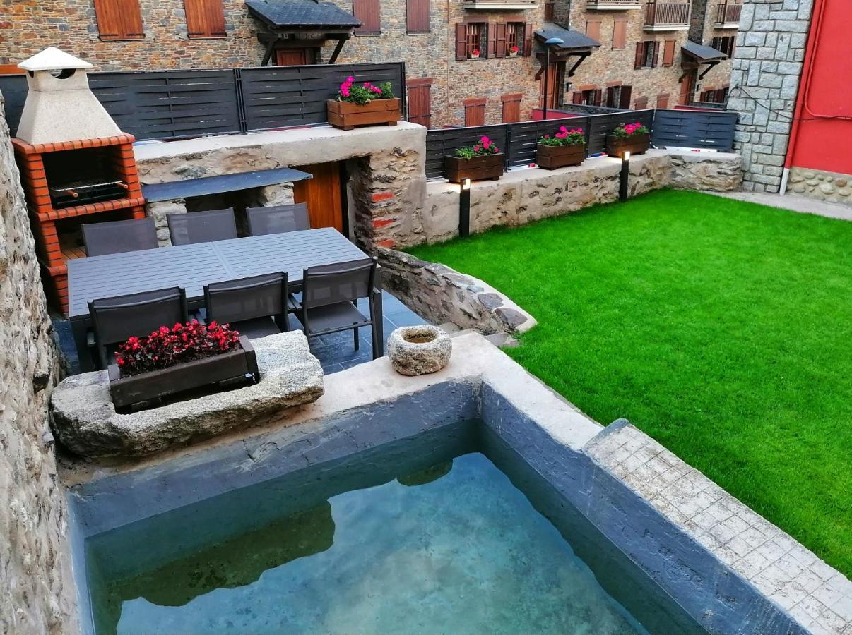Apartament "El Castell" Casa Rural Cal Rialla Льївія Екстер'єр фото